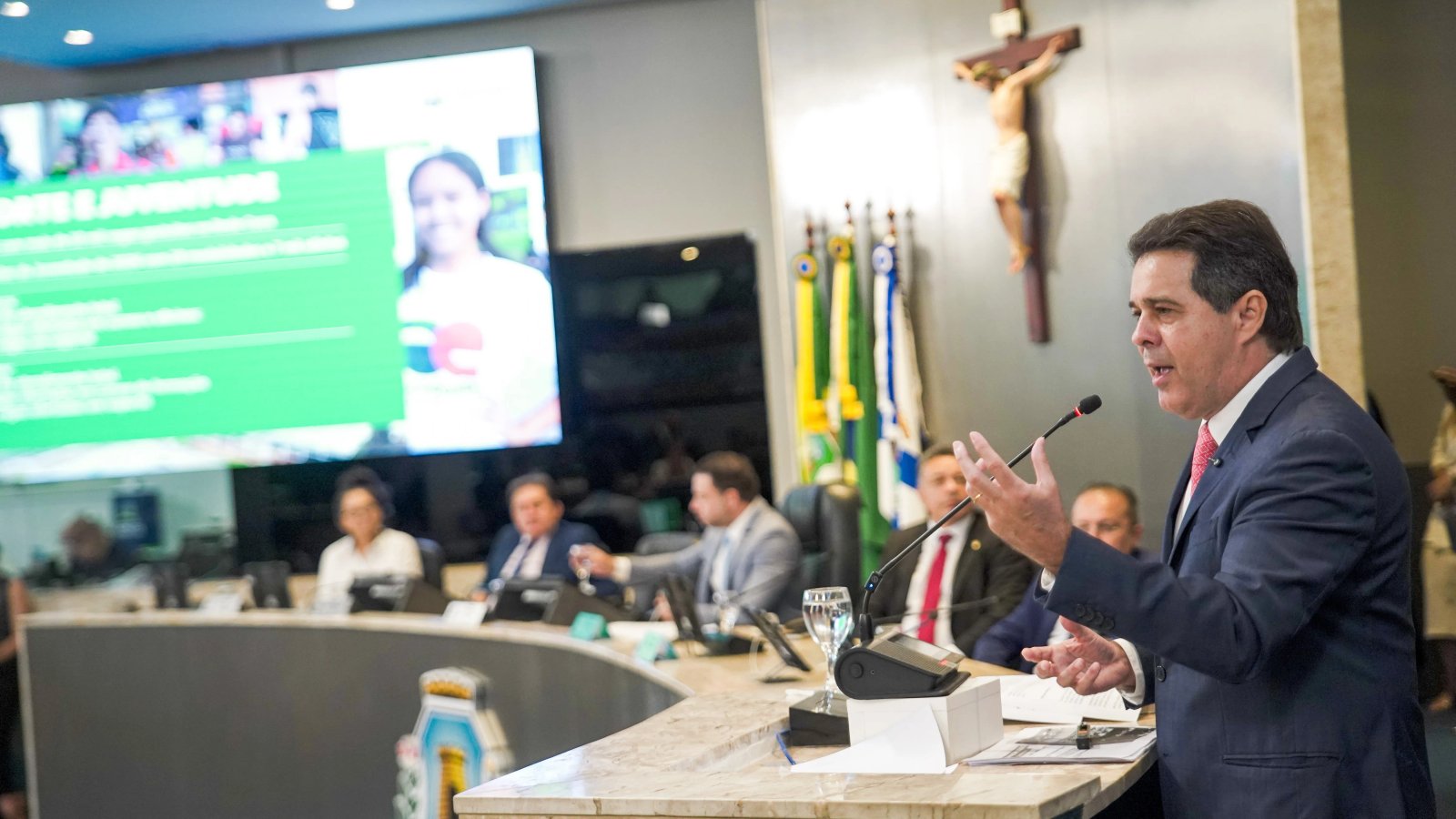 Prefeito Evandro apresenta balanço semestral da gestão na abertura dos trabalhos legislativos da CMF